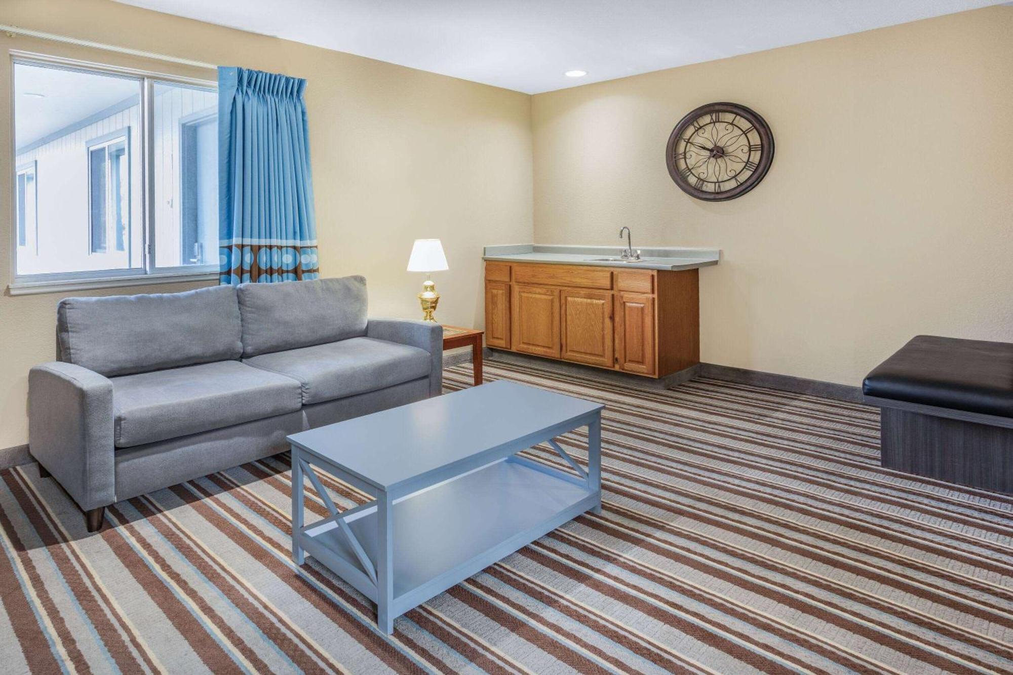 Super 8 By Wyndham Marysville/Port Huron Area Exterior foto